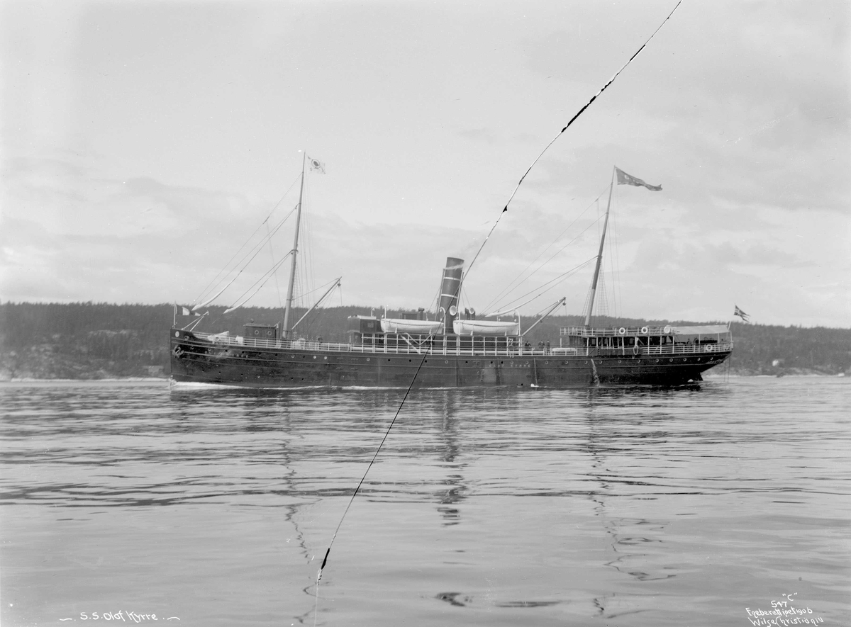 Anders Beer Wilse, D/S Olaf Kyrre (b. 1886, Martens, Olsen & Co., Bergen)
