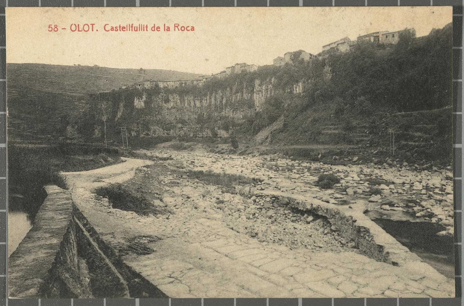Desconegut, 58 - Olot. Castellfullit de la Roca