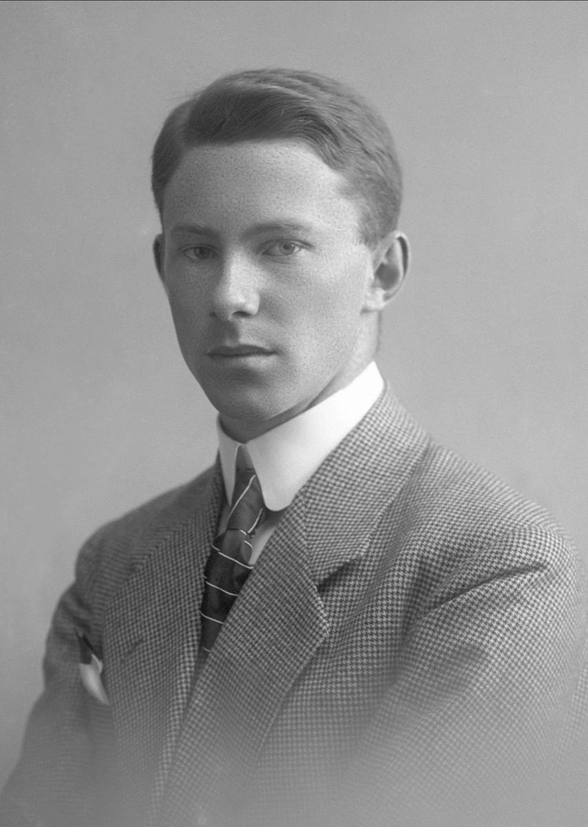 Gustav Borgen, NFB.50213