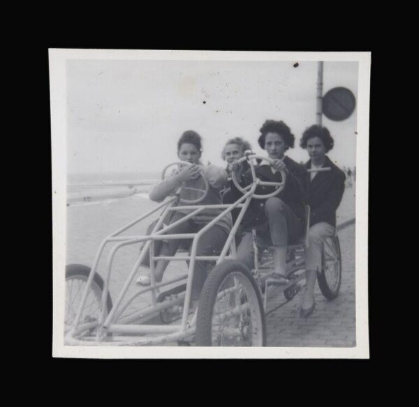 unknown, Photograph