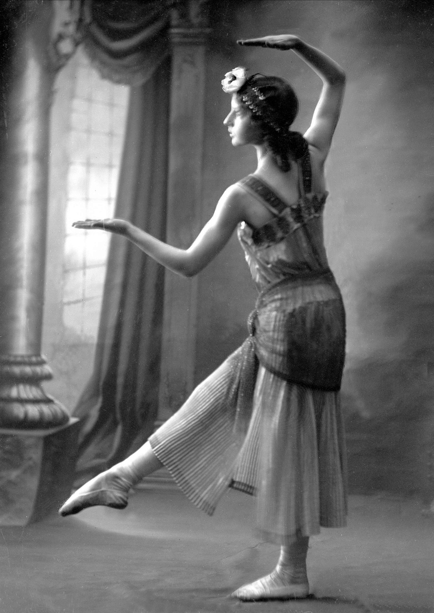Gustav Borgen, Portrett, ballettdanser, Marie Warhus.