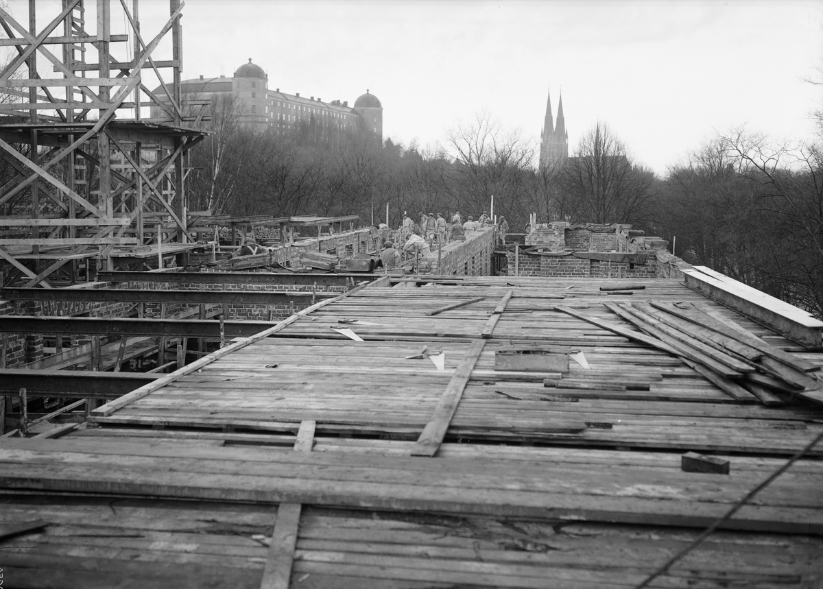 Paul Sandberg, Sjukhusbyggnad under uppförande, Akademiska sjukhuset, Uppsala november 1934