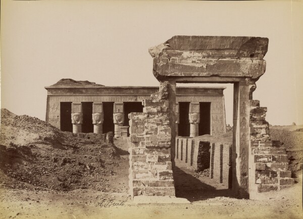 Antonio Beato, [Pylon and Temple of Dendera] / [Pylone et Temple de Denderah]