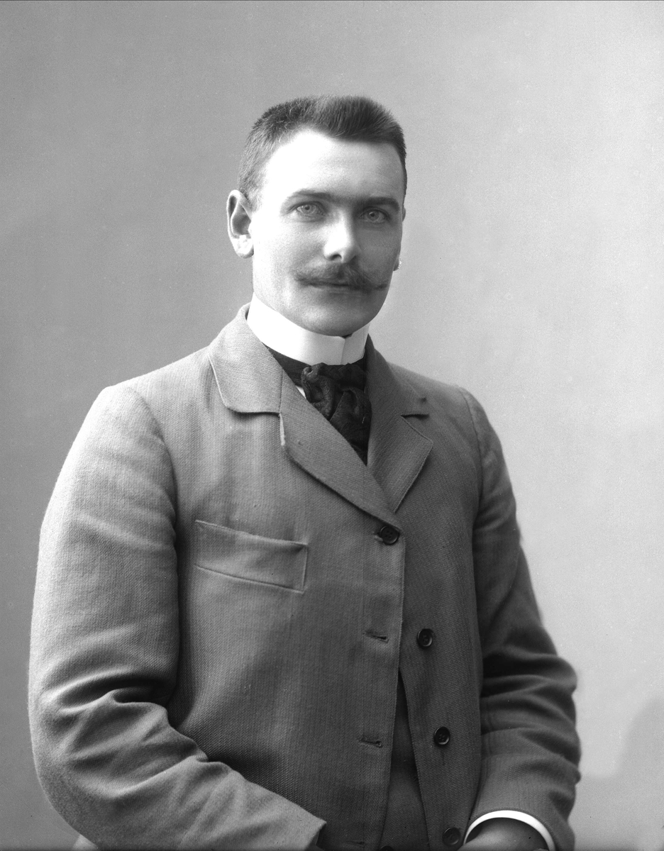 Gustav Borgen, NFB.43404