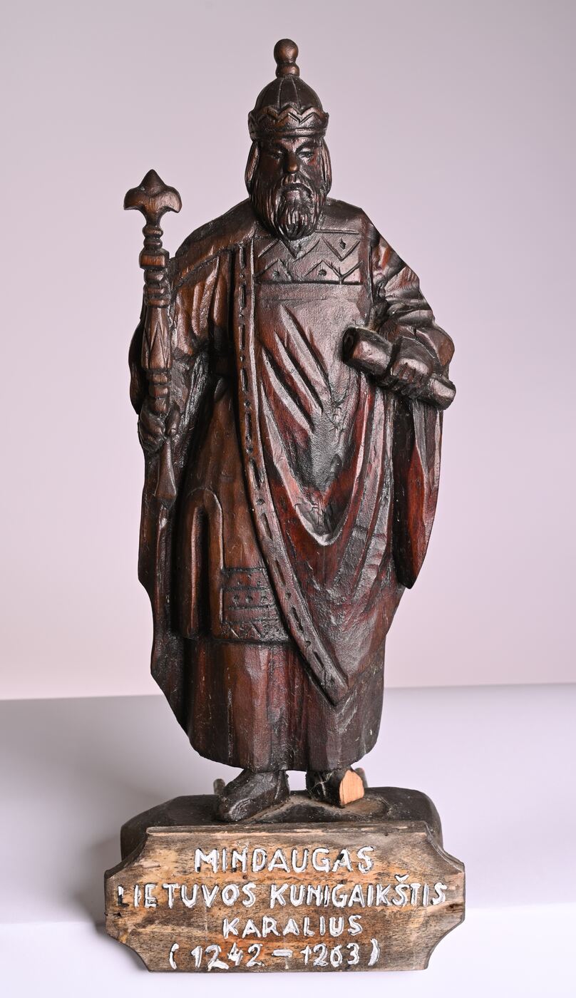 Antanas Bagdonas, Medžio skulptūra „Mindaugas, Lietuvos kunigaikštis, karalius (1242–1263)“