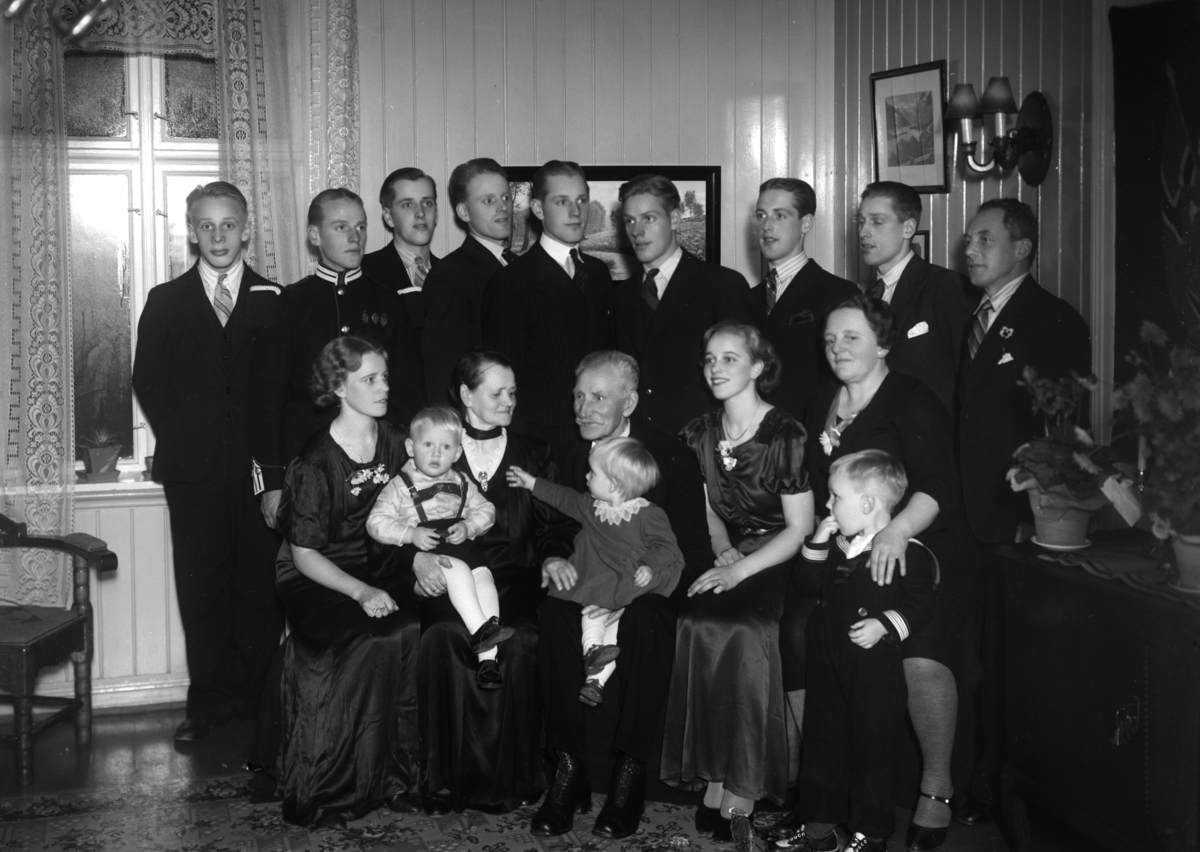 Christian Grundseth, MATHISEN STENHUGGER, GR: 17, FAMILIE, 40200.