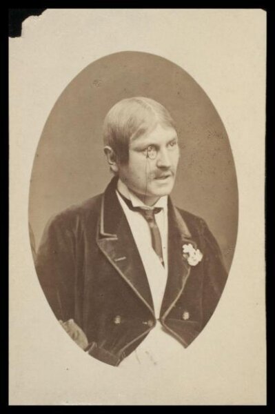 London Stereoscopic and Photographic Company, Guy Little Theatrical Photograph