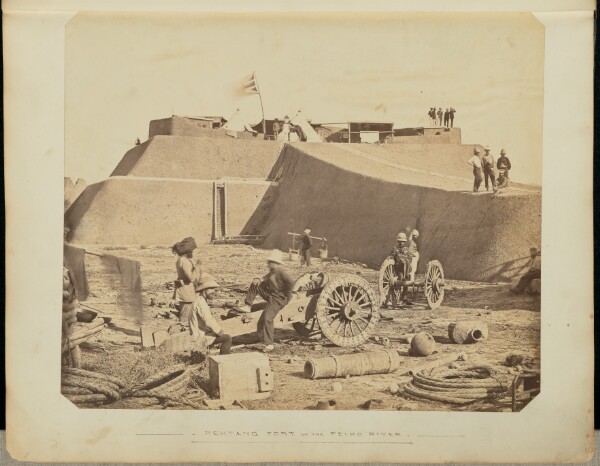 Felice Beato, [Pehtang Fort on the Peiho River]