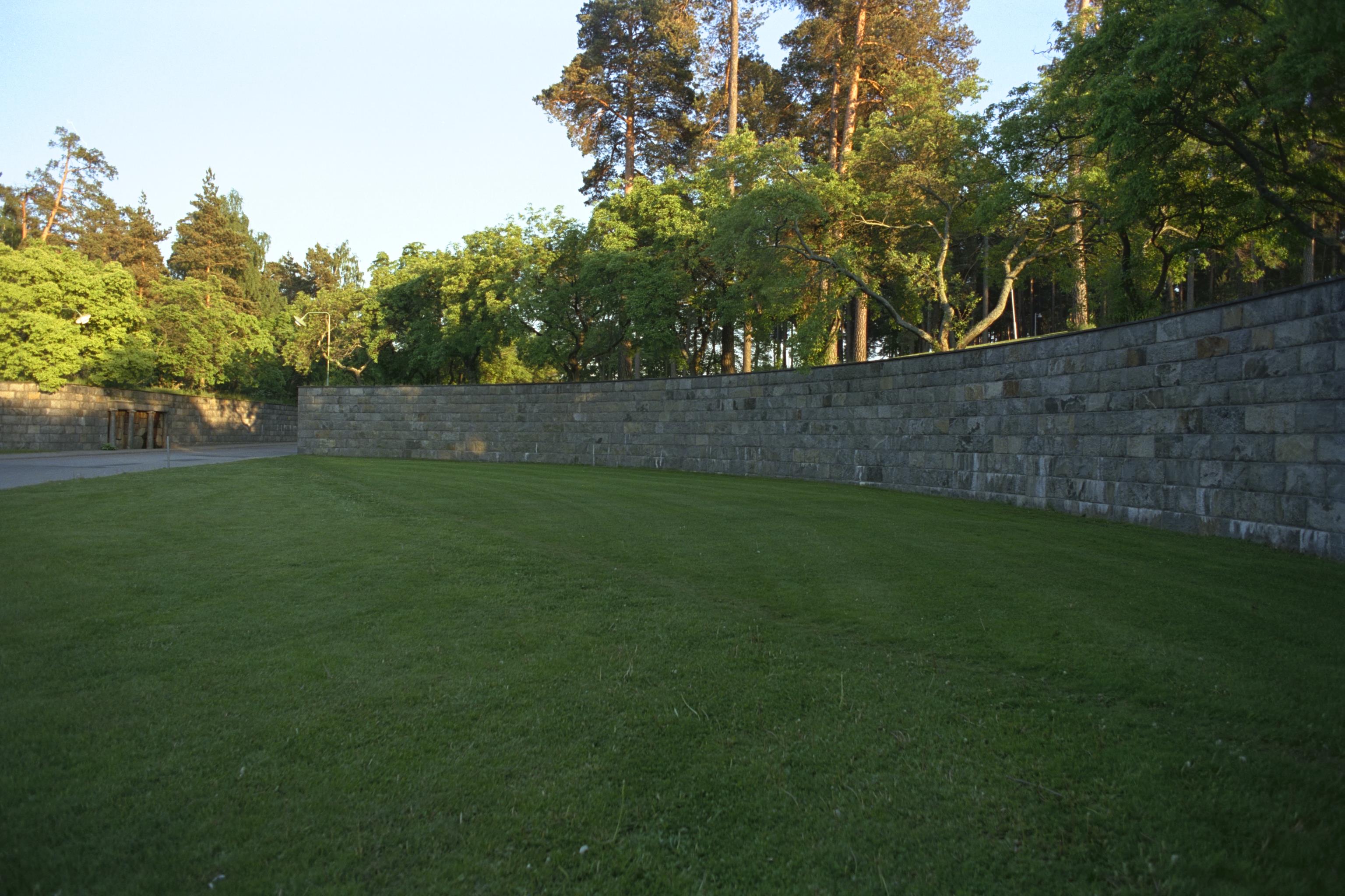 Bengt A Lundberg, Skogskyrkogården