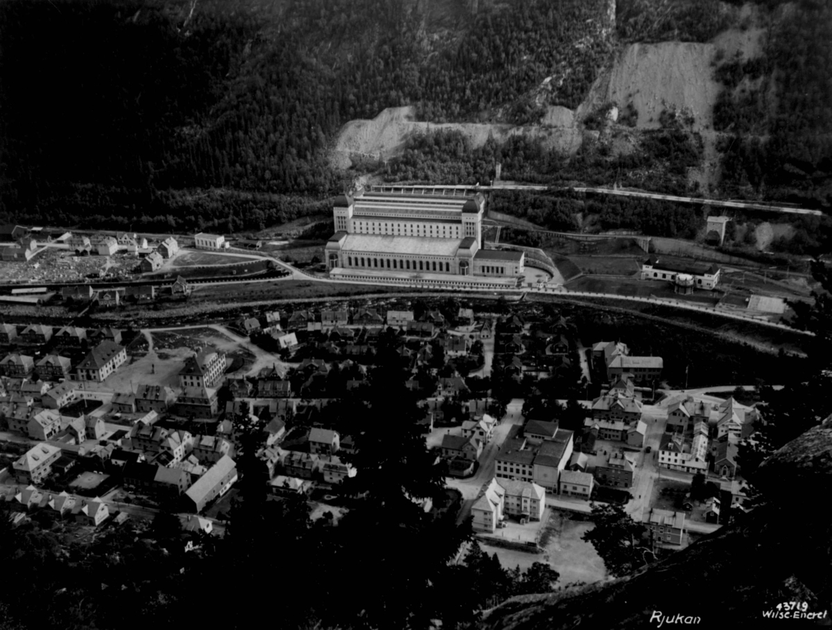 Anders Beer Wilse, Kraftstasjonen i Vemork på Rjukan i Vestfjorddalen i Tinn.