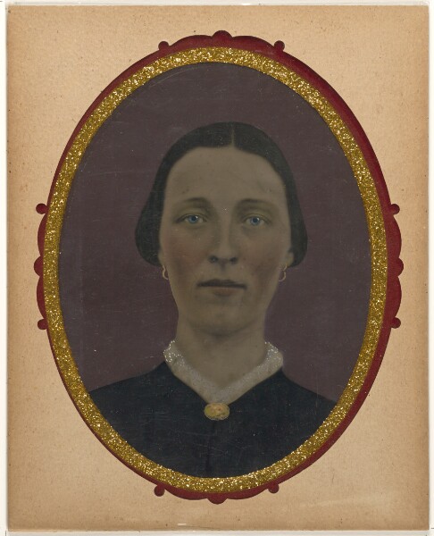 Unknown, [Portrait of woman]