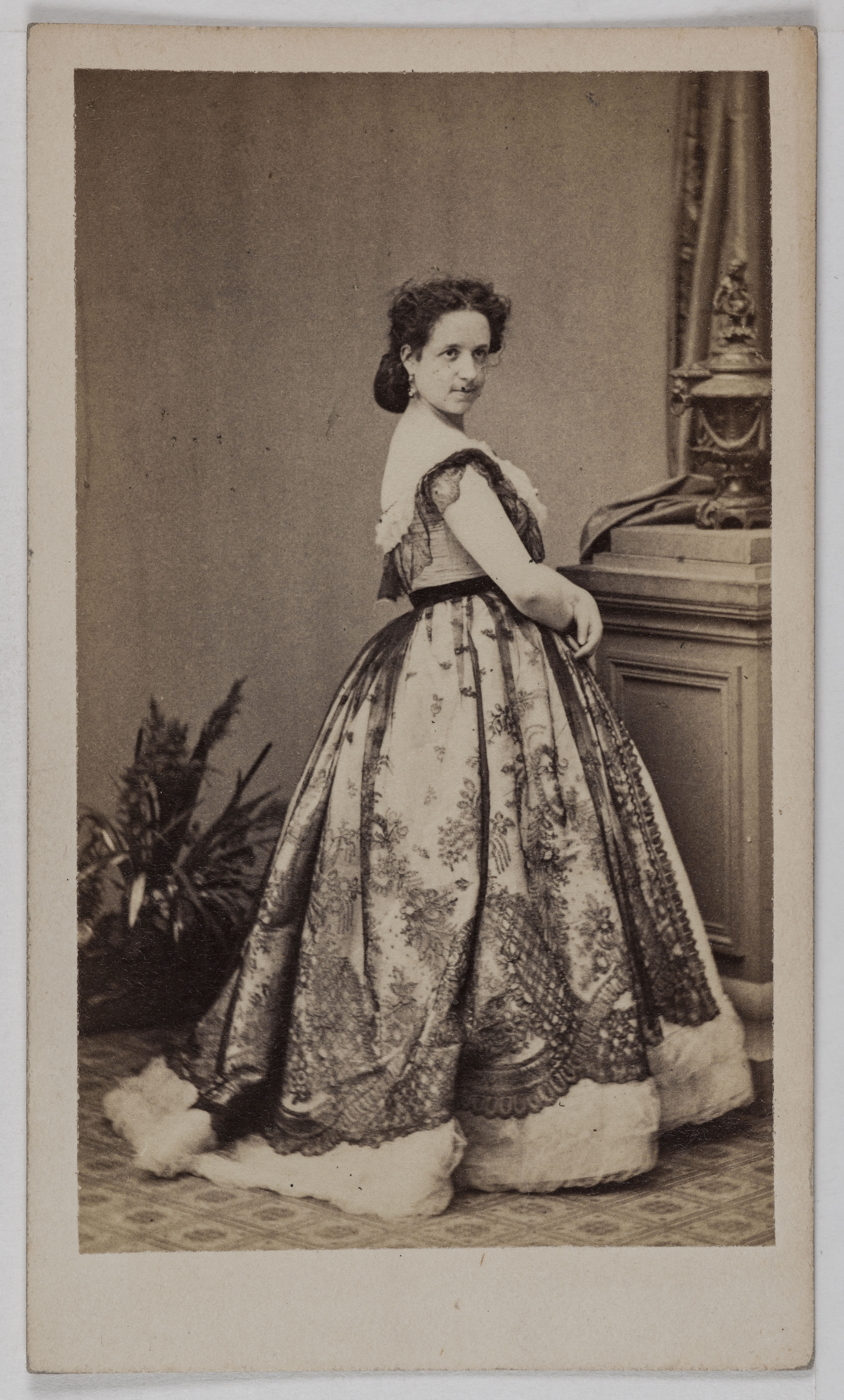 Ulric Grob, Portrait de Lovely, (Mme Désirée Larue, dite), (1837-), (actrice)