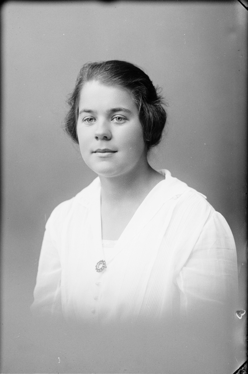 Skötsner-Edhlund, Inga Ringensson från Östhammar, Uppland