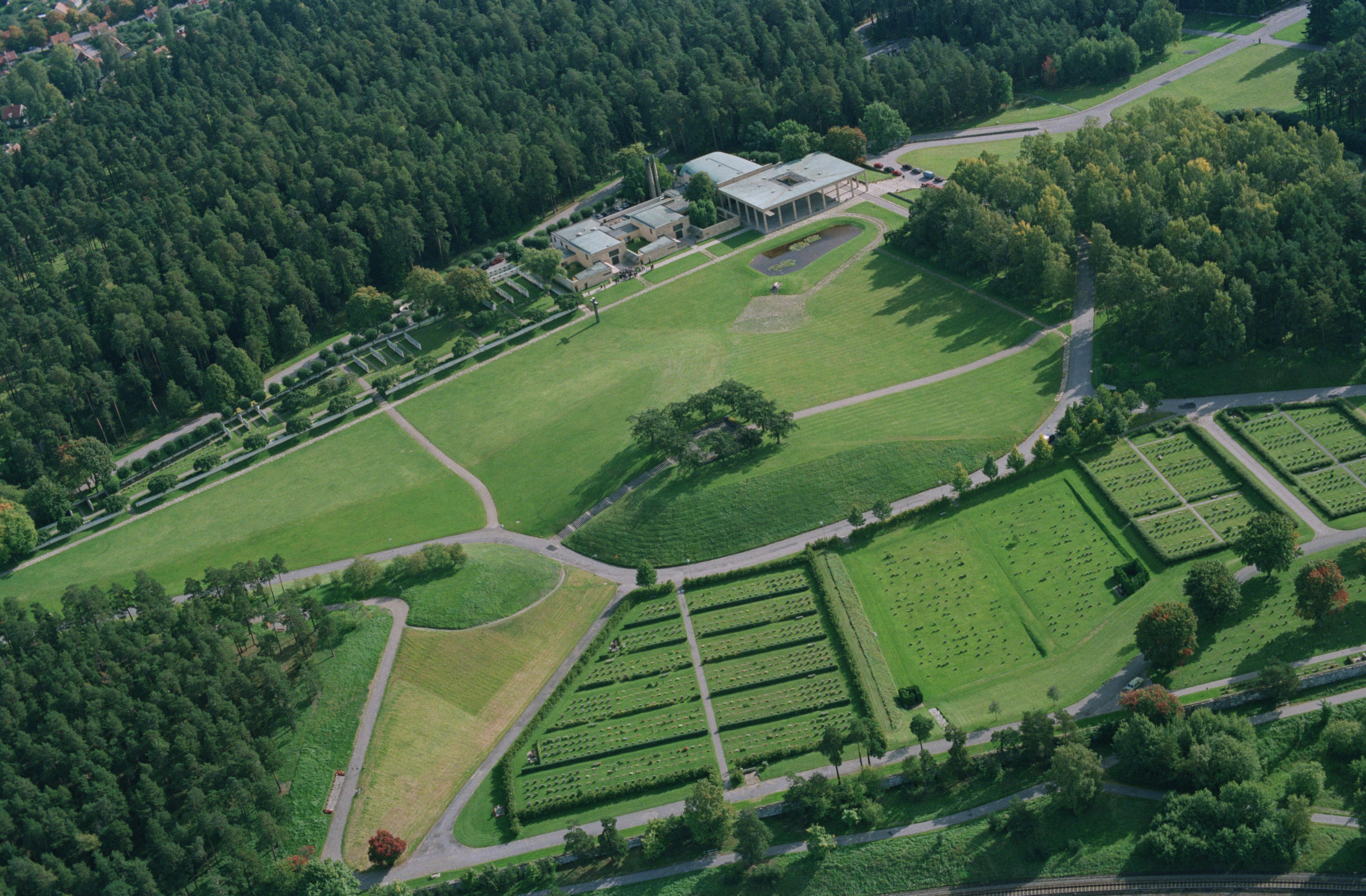 Jan Norrman, Skogskyrkogården