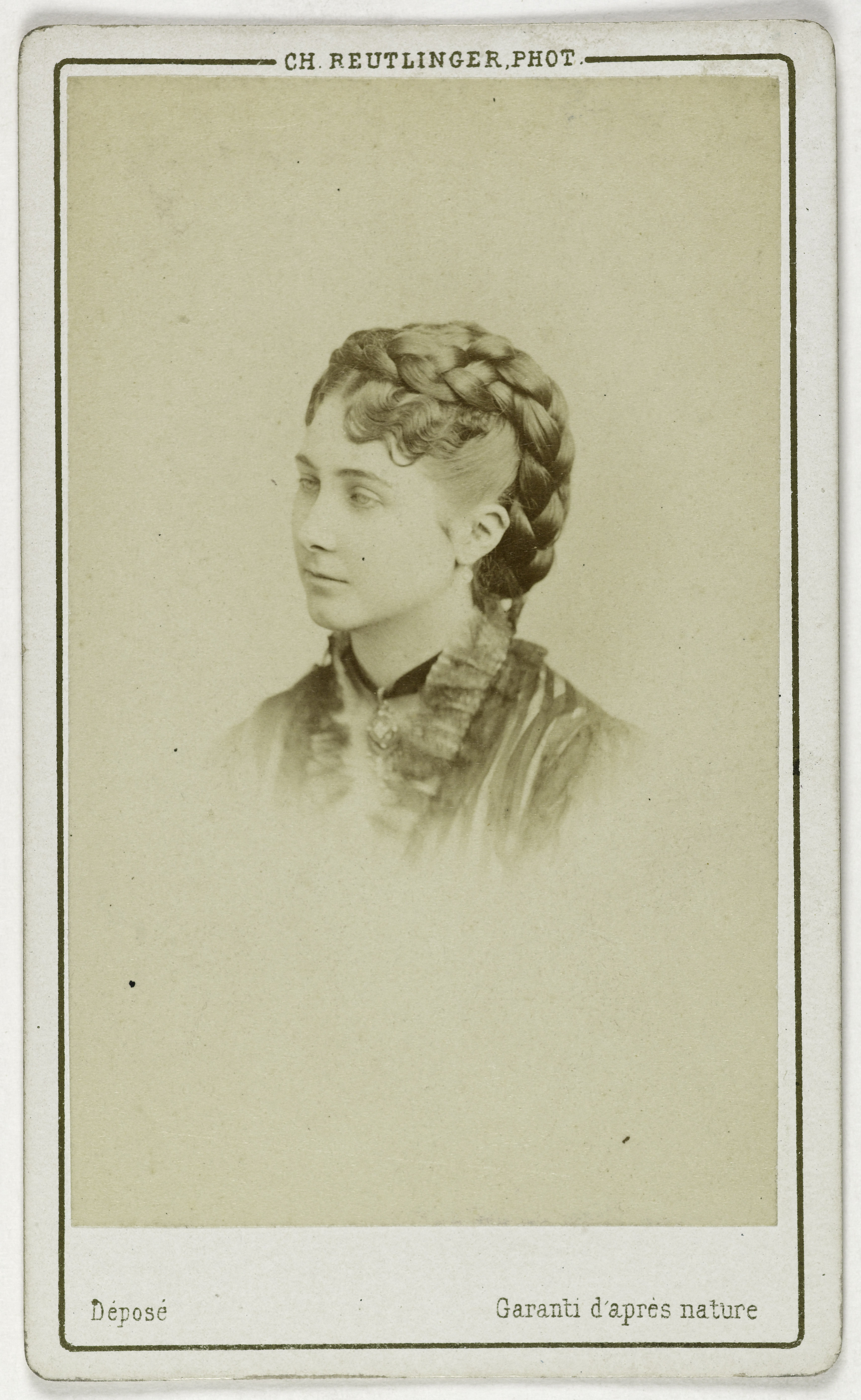 Charles Reutlinger, Portrait de Helmont, dite Marie (M. Hassenbut), actrice