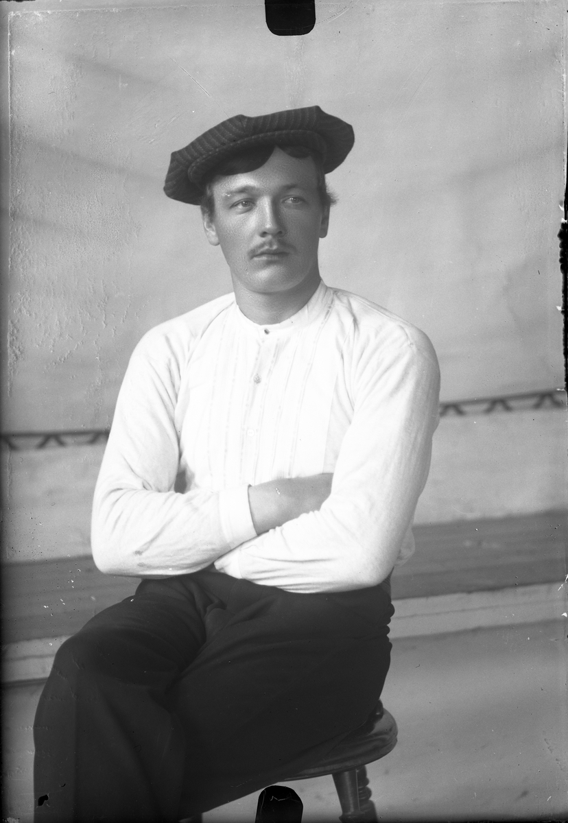 Oscar Holte, portrett, person, klær,