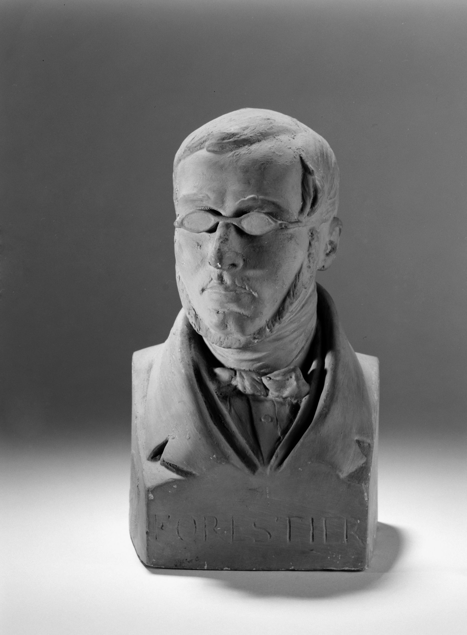 Jean Pierre Dantan, Portrait sérieux d'Henri Forestier, dit Leforestier (1790-1863), peintre.