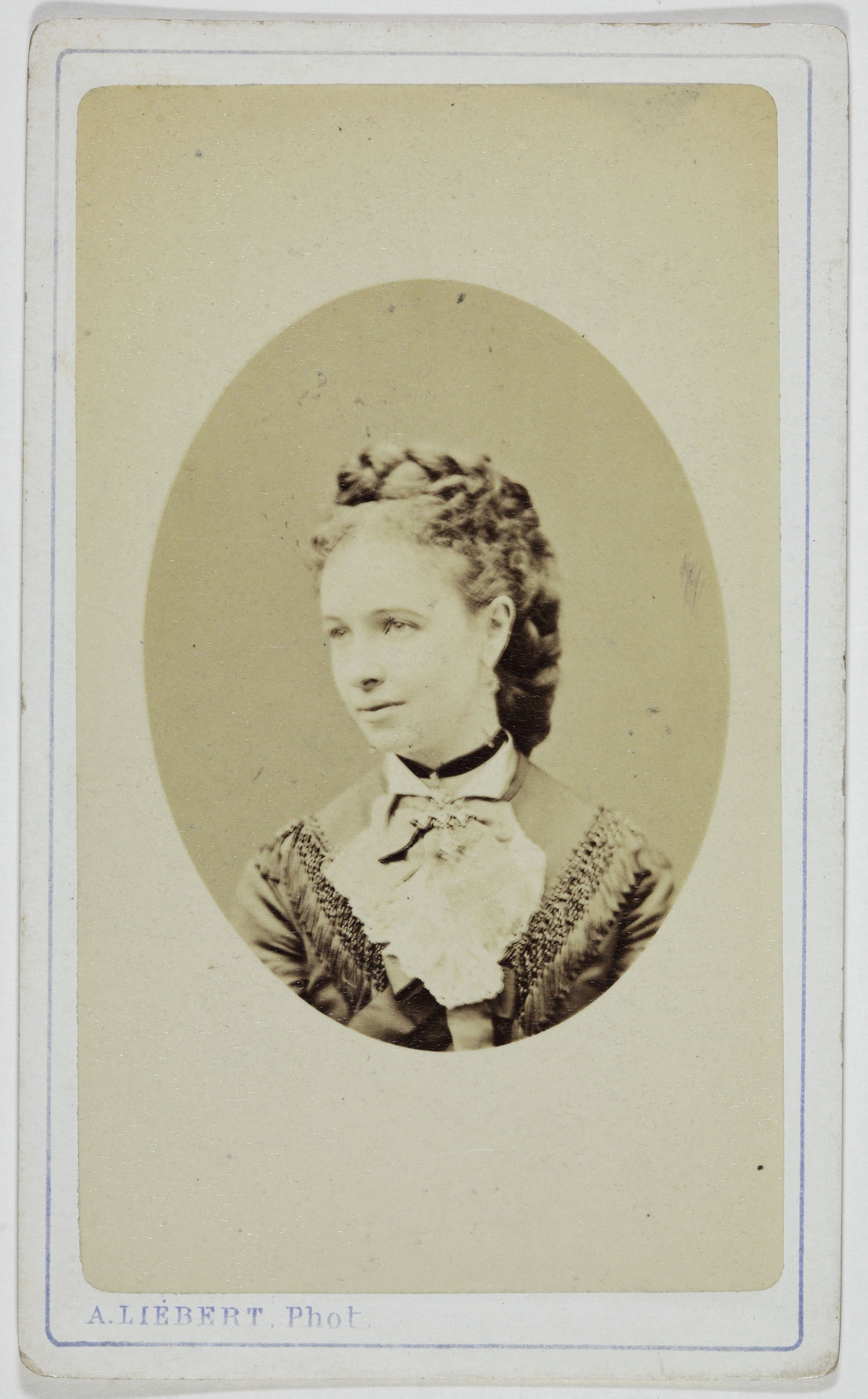 Alphonse Liébert, Portrait d’Albani, Emma, (Marie-Louise Cécile Emma Lajeunesse), (1847-1930), (cantatrice canadienne)