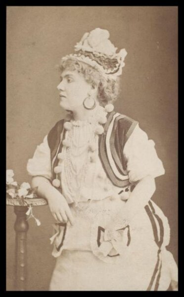 London Stereoscopic and Photographic Company, Guy Little Theatrical Photograph
