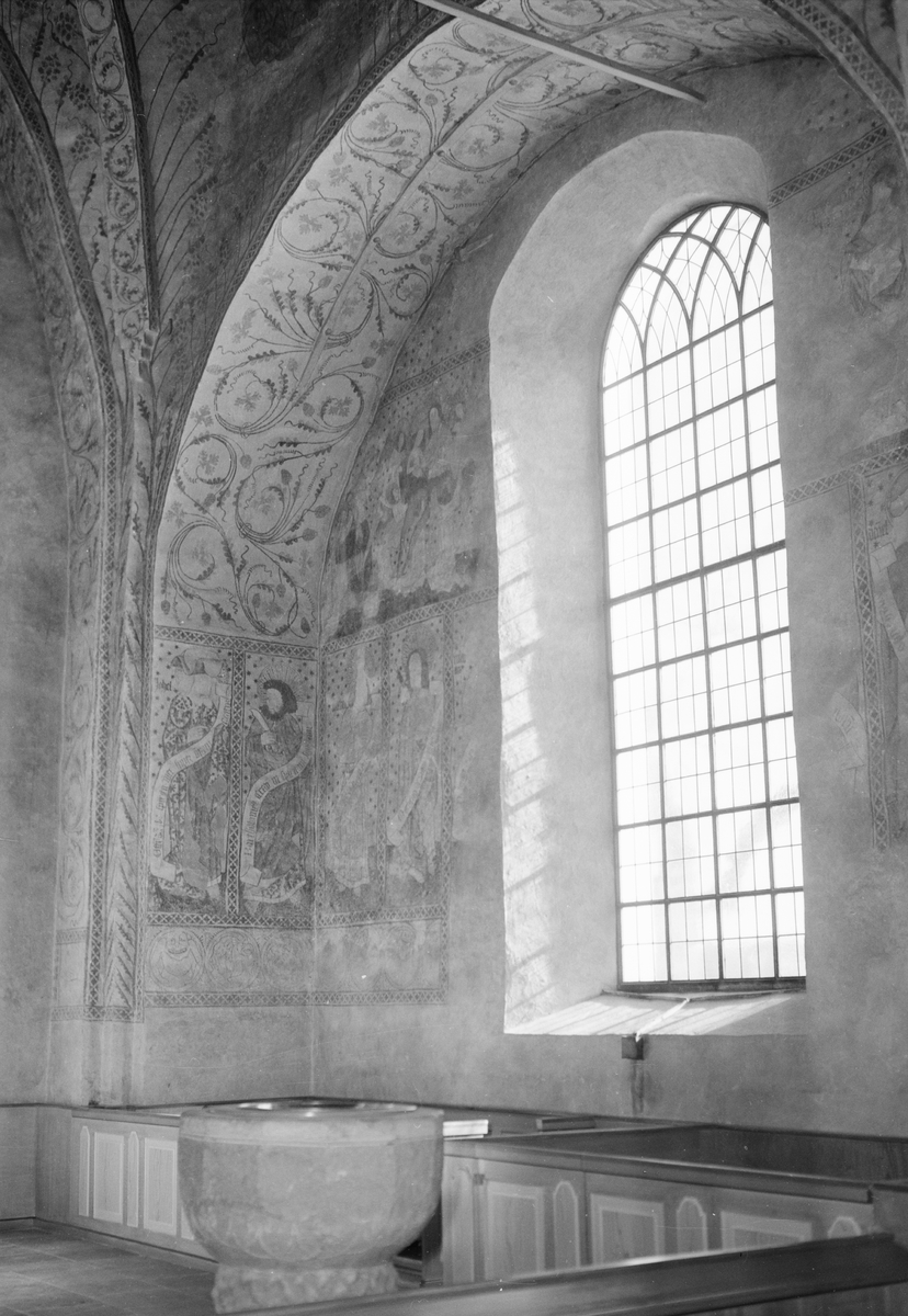 Uppsala-Bild, Återinvigning av kyrkan efter restauration, Kyrkbyn, Tierps socken, Uppland, april 1952
