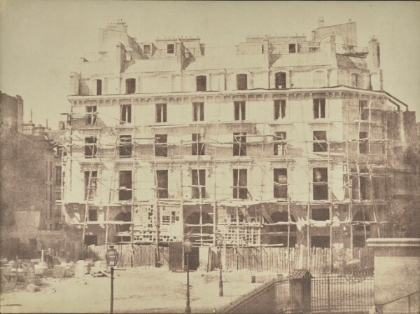 Hippolyte Bayard, [Galerie de la Madeleine with Scaffolding, Place de la Madeleine]