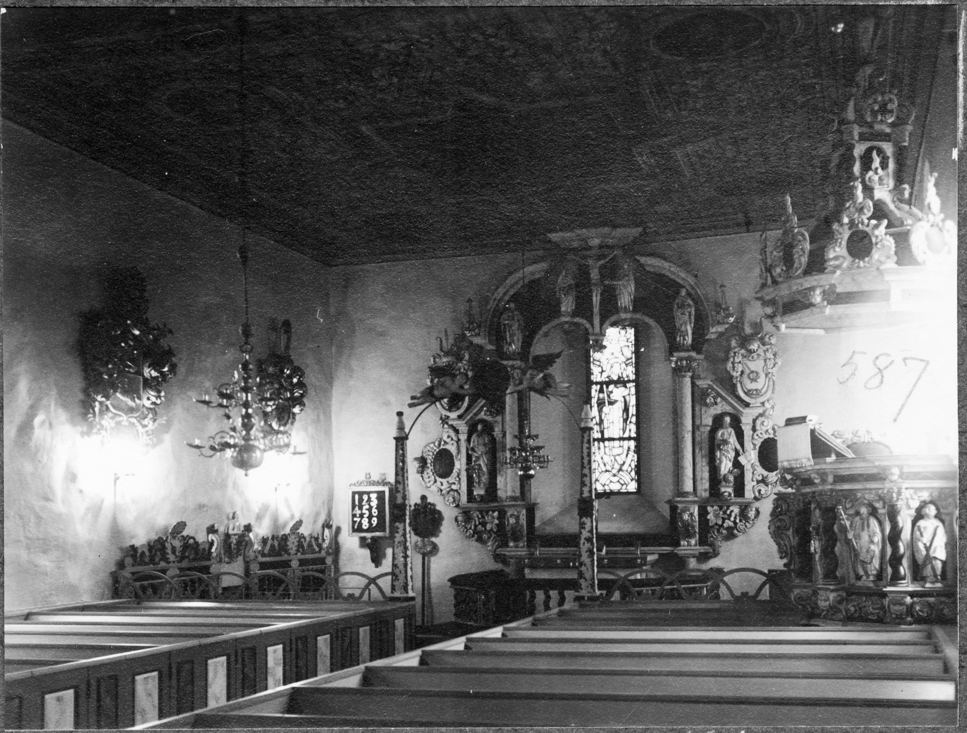 Adolf Niklasson, Mölltorps kyrka