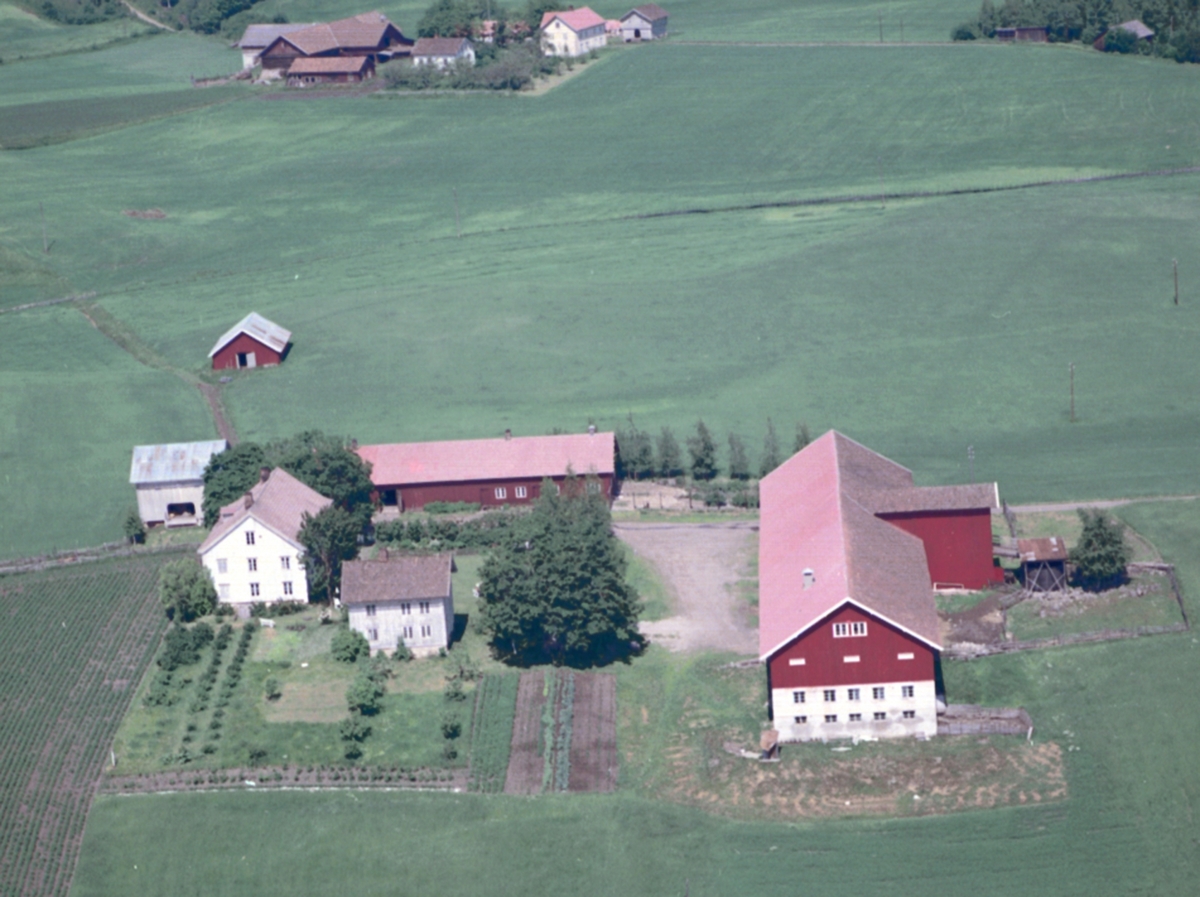 Widerøes Flyveselskap A/S, Flyfoto, Spangen med Imset i bakgrunnen. (tidligere registrertr ,ed Vesterhagen, som ikke er med på dette bildet.)
