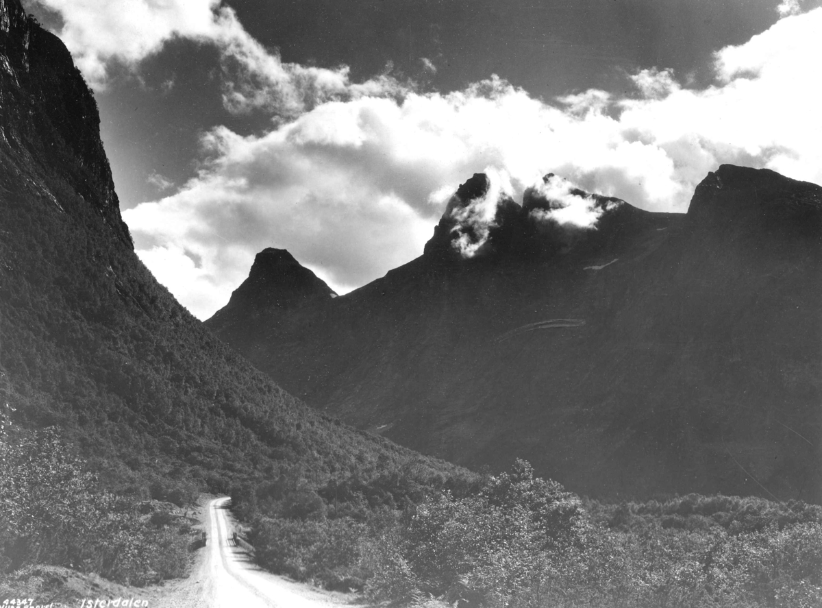 Anders Beer Wilse, Topografi