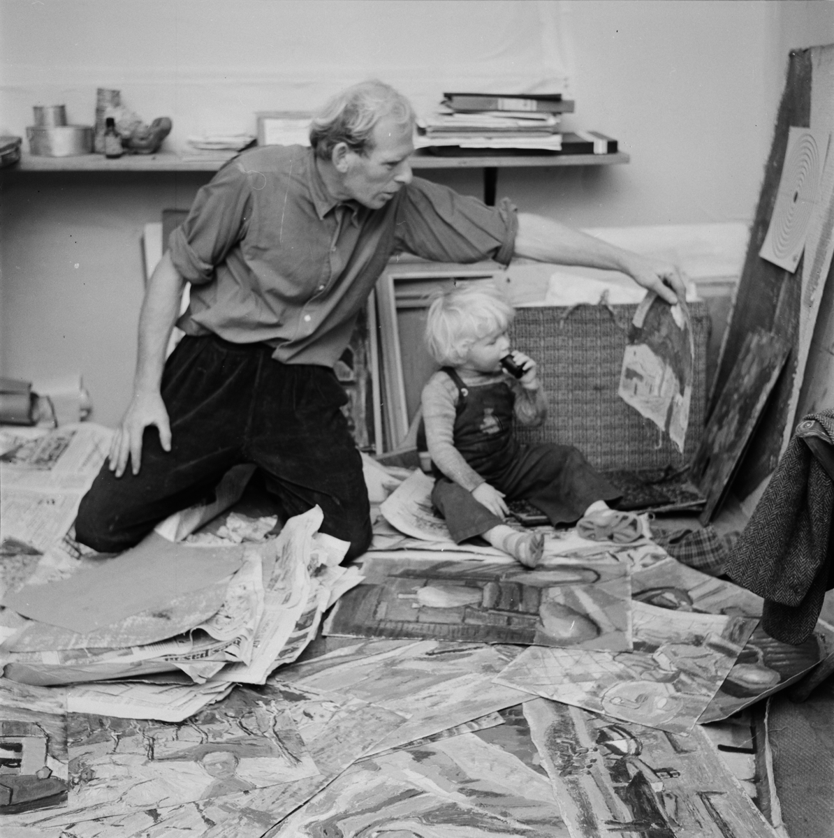Uppsala-Bild, "Åsnefarare - Piet och Solveig Berkhuizen, Gibraltar - Uppsala per åsna och vagn", Uppsala 1958