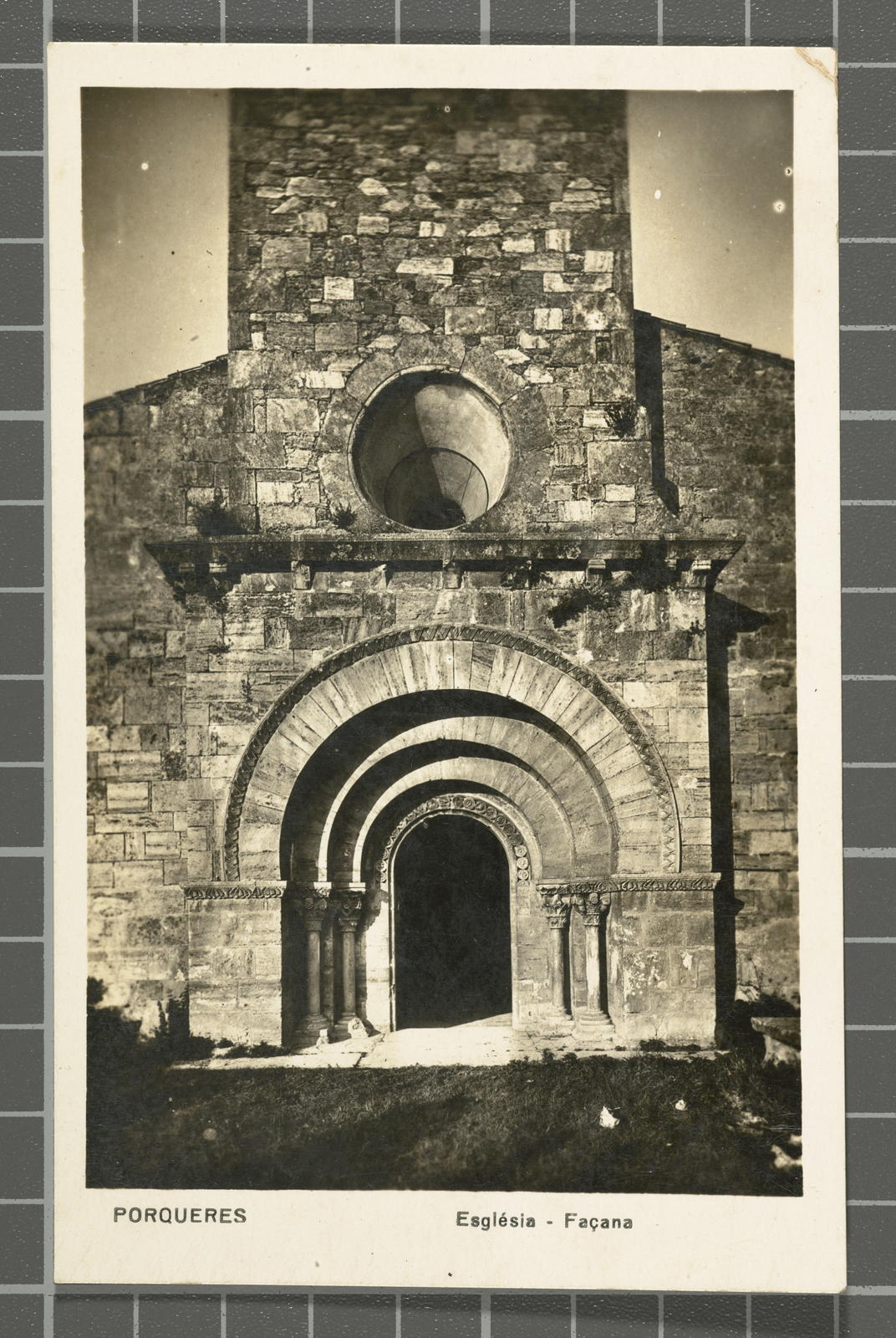 Desconegut, Porqueres. Church - Facade