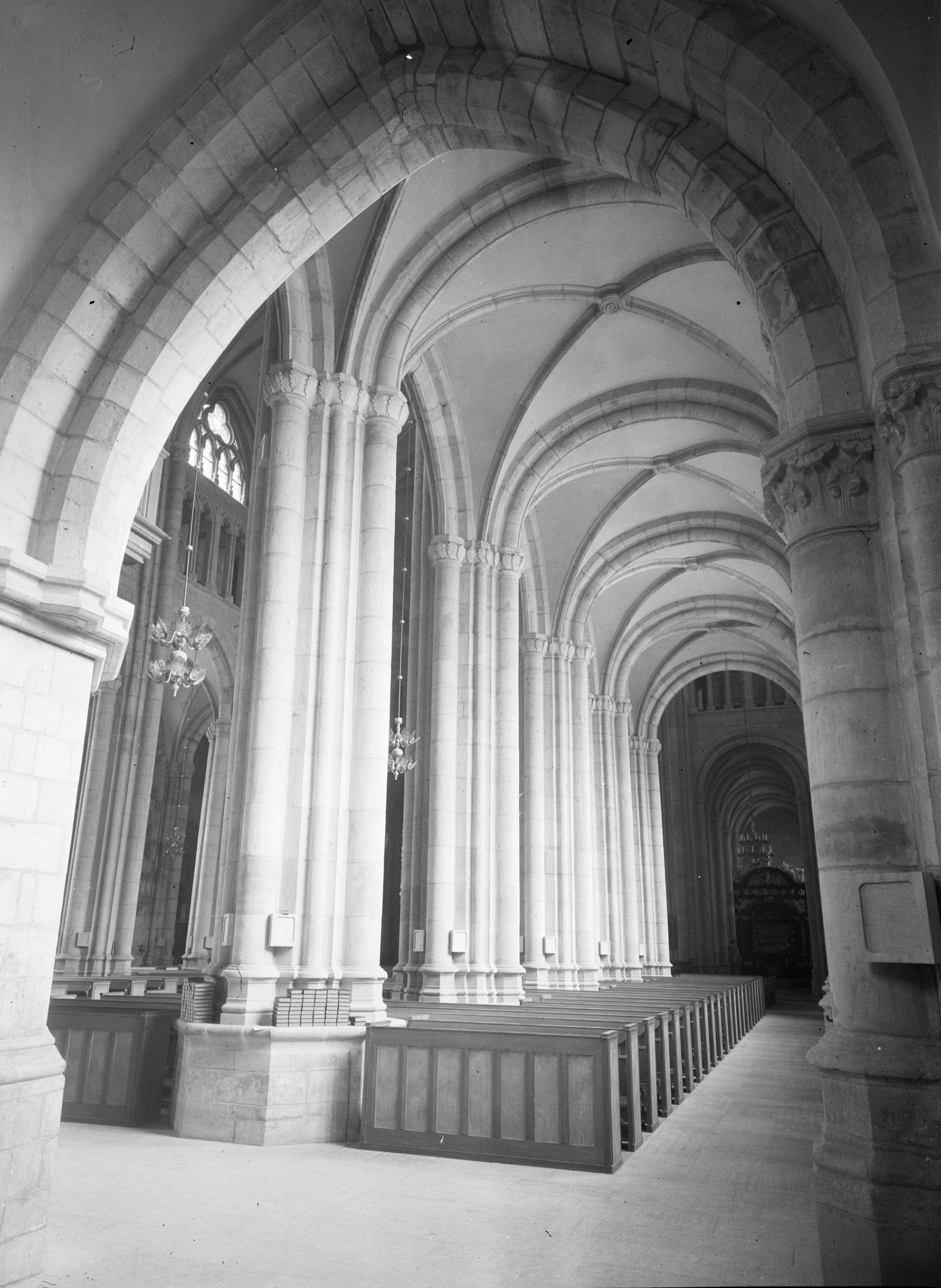 Iwar Anderson, Skara domkyrka (Sankta Maria kyrka)