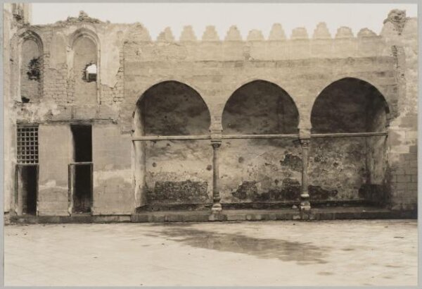 K.A.C. Creswell, Southwest side of the courtyard in the funerary complex of Mamluk Sultan al-Mansur Qalawun, Cairo