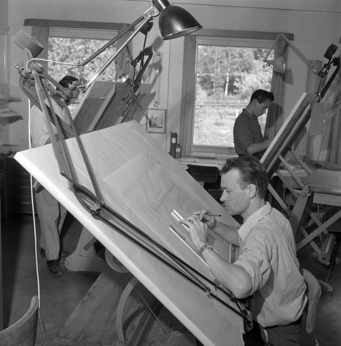 Örebro Kuriren, Vretstorpsverken bygger ut. Augusti 1958.