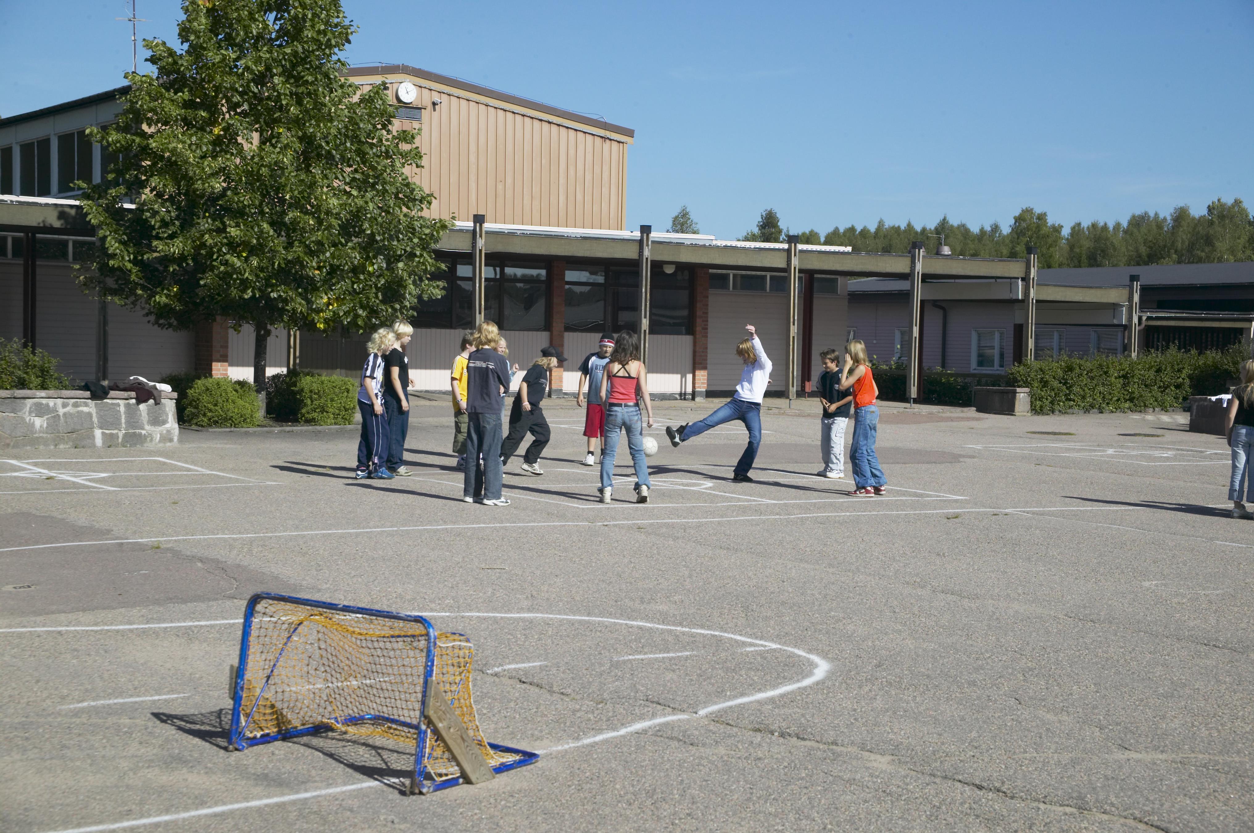 Bengt A Lundberg, Vallargärdets skola