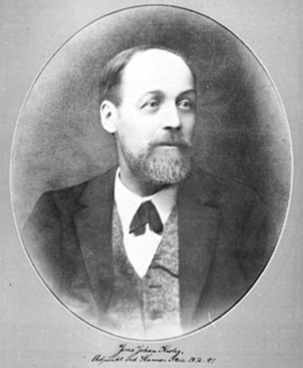 Anno Domkirkeodden, PORTRETT, ADJUNKT JENS JOHAN KROHG, HAMAR KATEDRALSKOLE