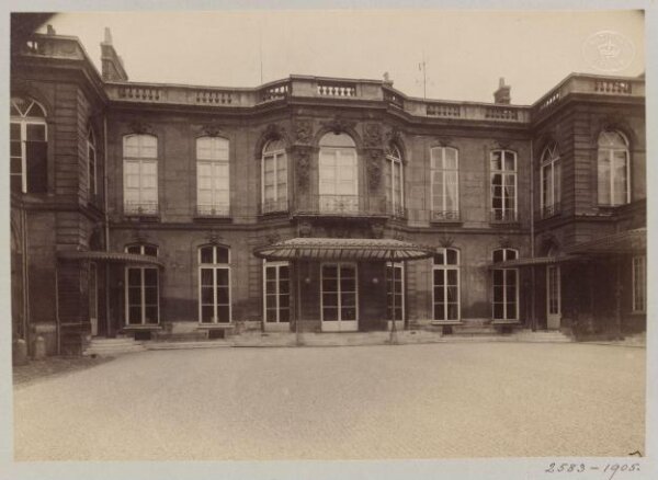Atget, Jean-Eugène-Auguste, Exterior, Austrian Embassy, Paris, France