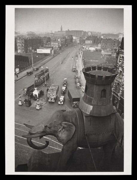 Hardy, Bert, LIFE IN THE ELEPHANT