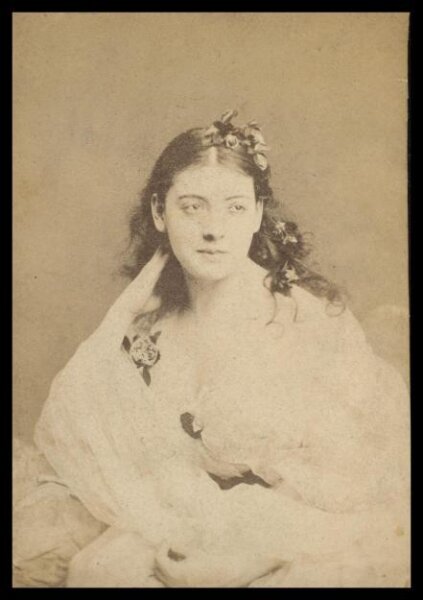 London Stereoscopic and Photographic Company, Guy Little Theatrical Photograph