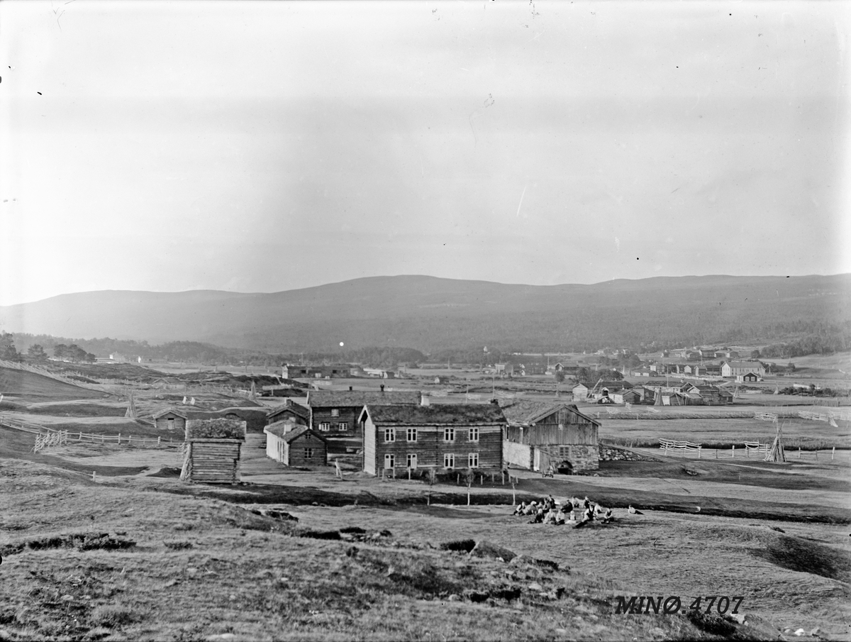 Peder J. Bredalslien, Bebyggelse, gårdsbruk, kulturlandskap
