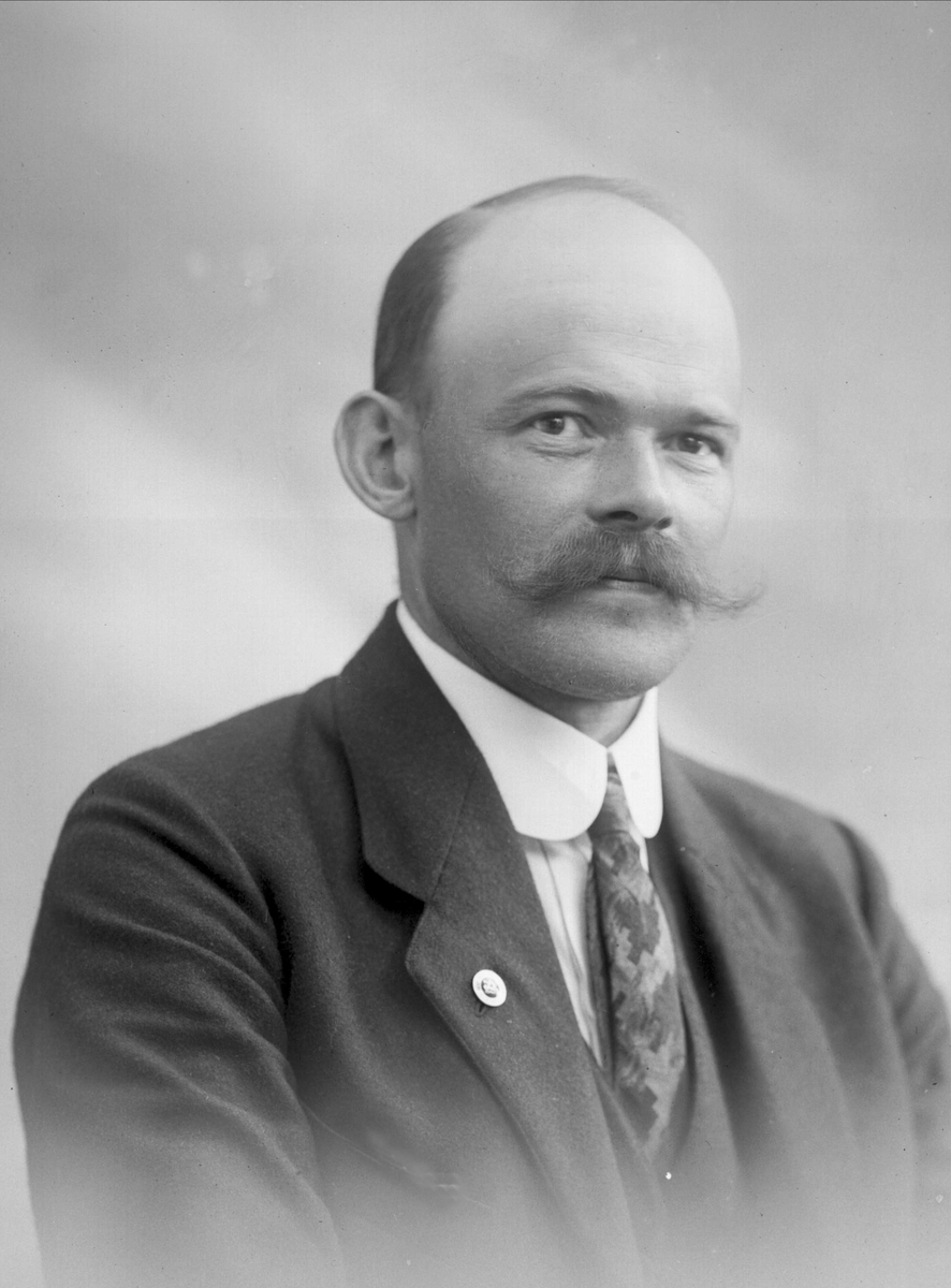 Gustav Borgen, NFB.49296