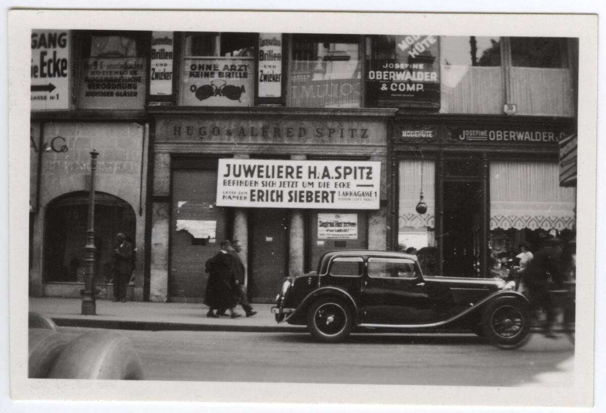 Anonym, Juweliergeschäft Hugo & Alfred Spitz, Wien I., Kärntner Straße 39, Portal