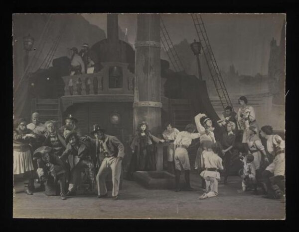 Unknown, Robb Harwood as Captain Hook, Pauline Chase as Peter Pan, Hilda Trevelyan as Wendy and others in i>Peter Pan, Duke of York's Theatre, December 1907