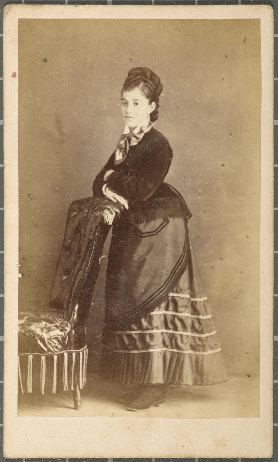 Joaquim Massaguer Vidal, [Portrait of a woman]