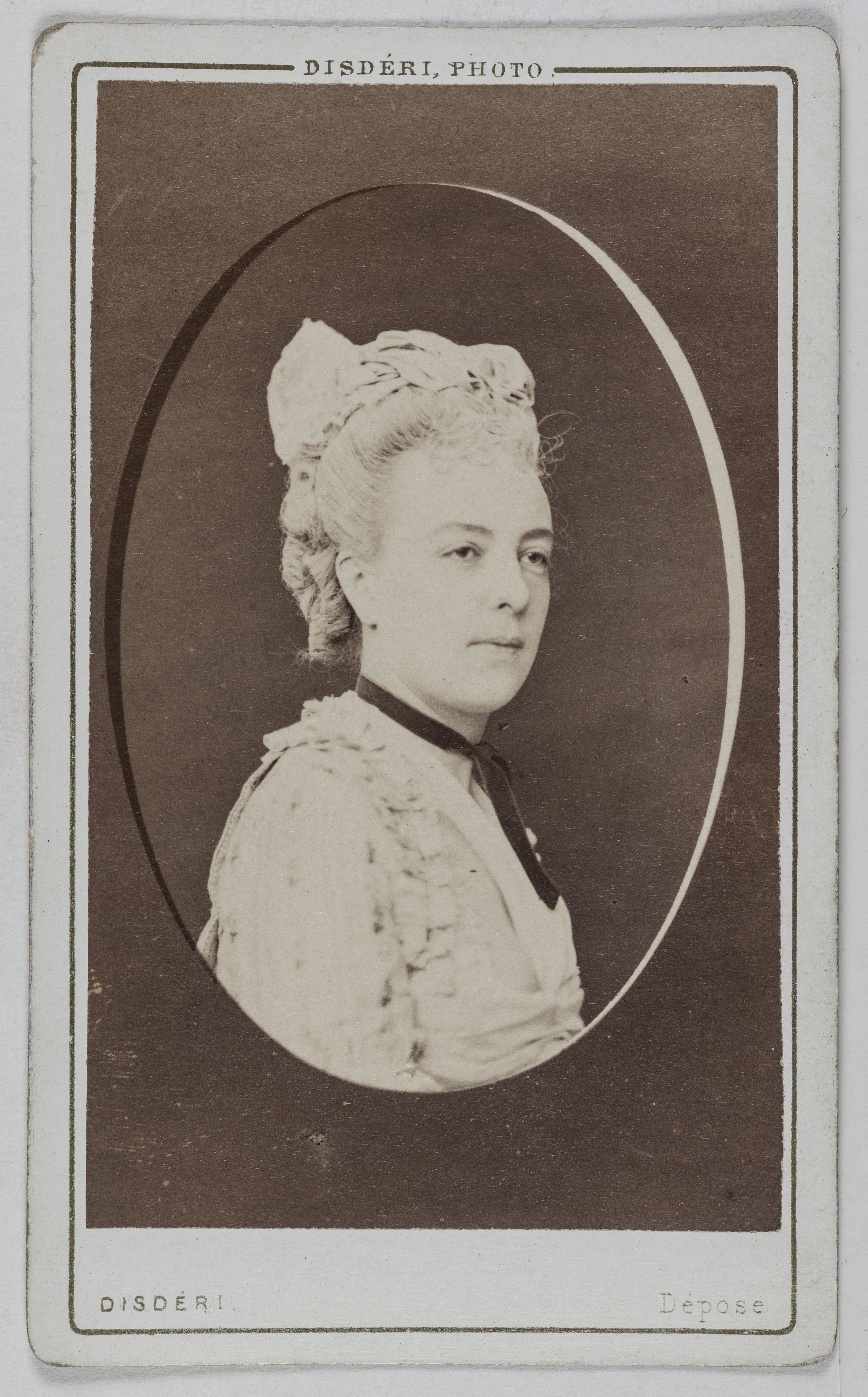 André-Adolphe-Eugène Disdéri, Portrait de Lloyd Marie, (Marie Emilie Jolly, dite), (ép. Georges Vibert), (1842-1897), (actrice)