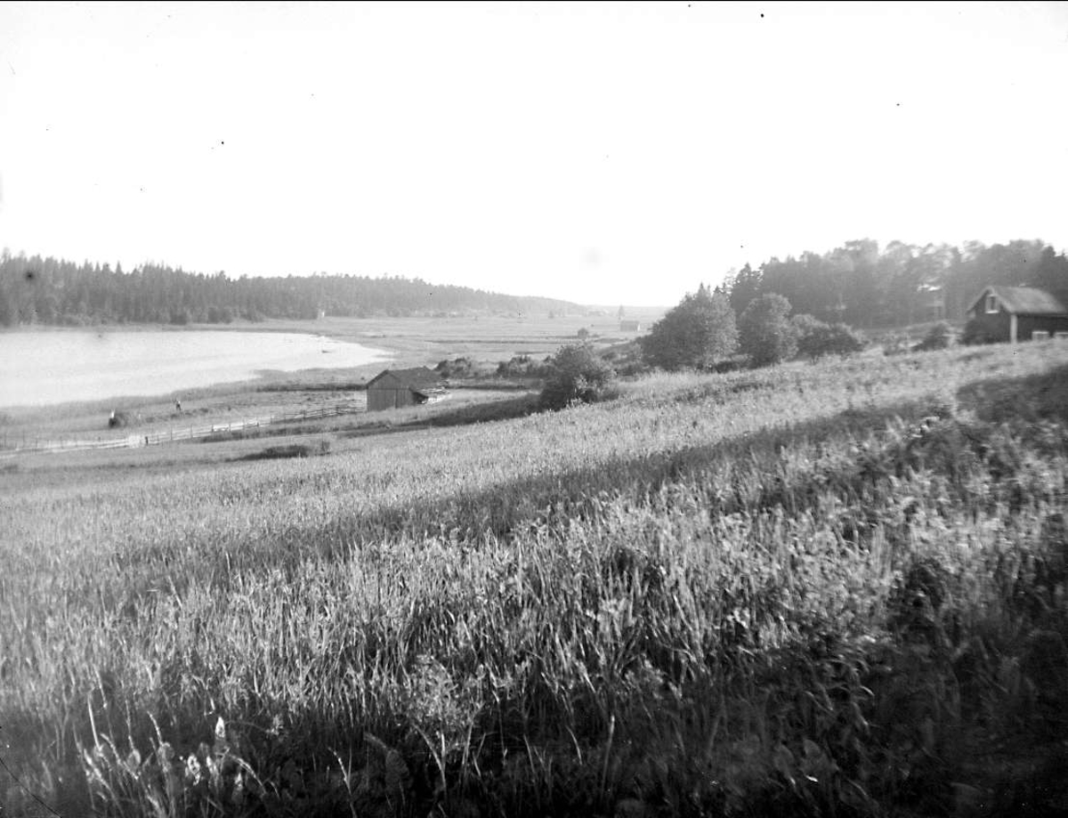 August Fredrik Schagerström, Landskapsvy med Kvisthamraviken, Frötuna socken, Uppland 1927