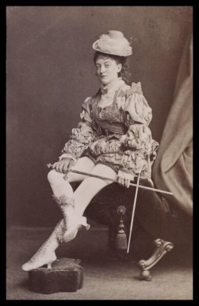 London Stereoscopic and Photographic Company, Guy Little Theatrical Photograph