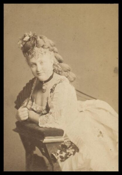 London Stereoscopic and Photographic Company, Guy Little Theatrical Photograph