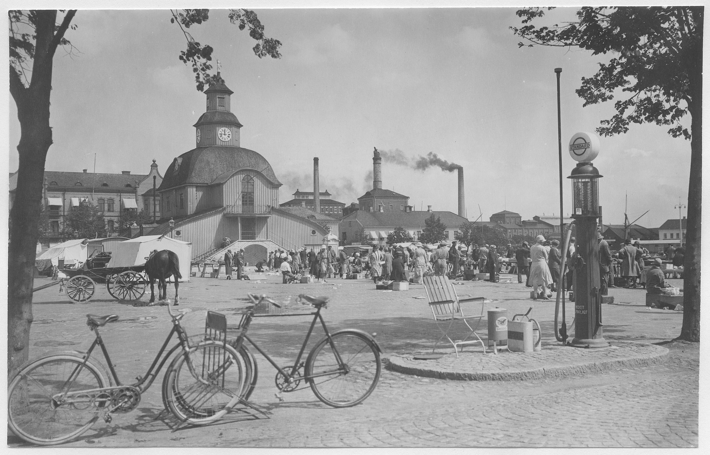 Mårten Sjöbeck, Lidköping, Nya stadens torg, Gamla rådhuset