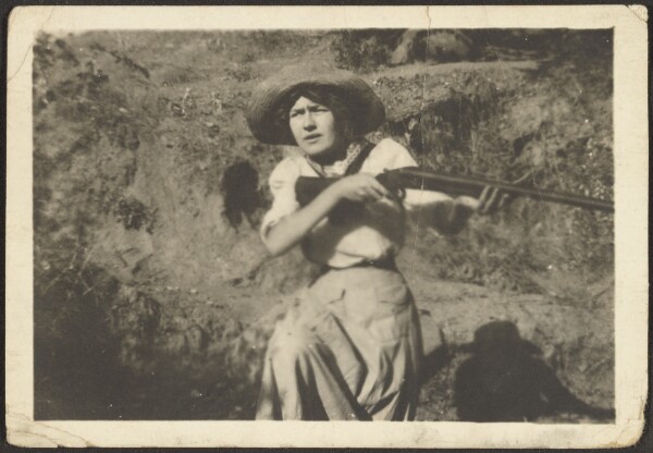 Louis Fleckenstein, [Florence with Gun]