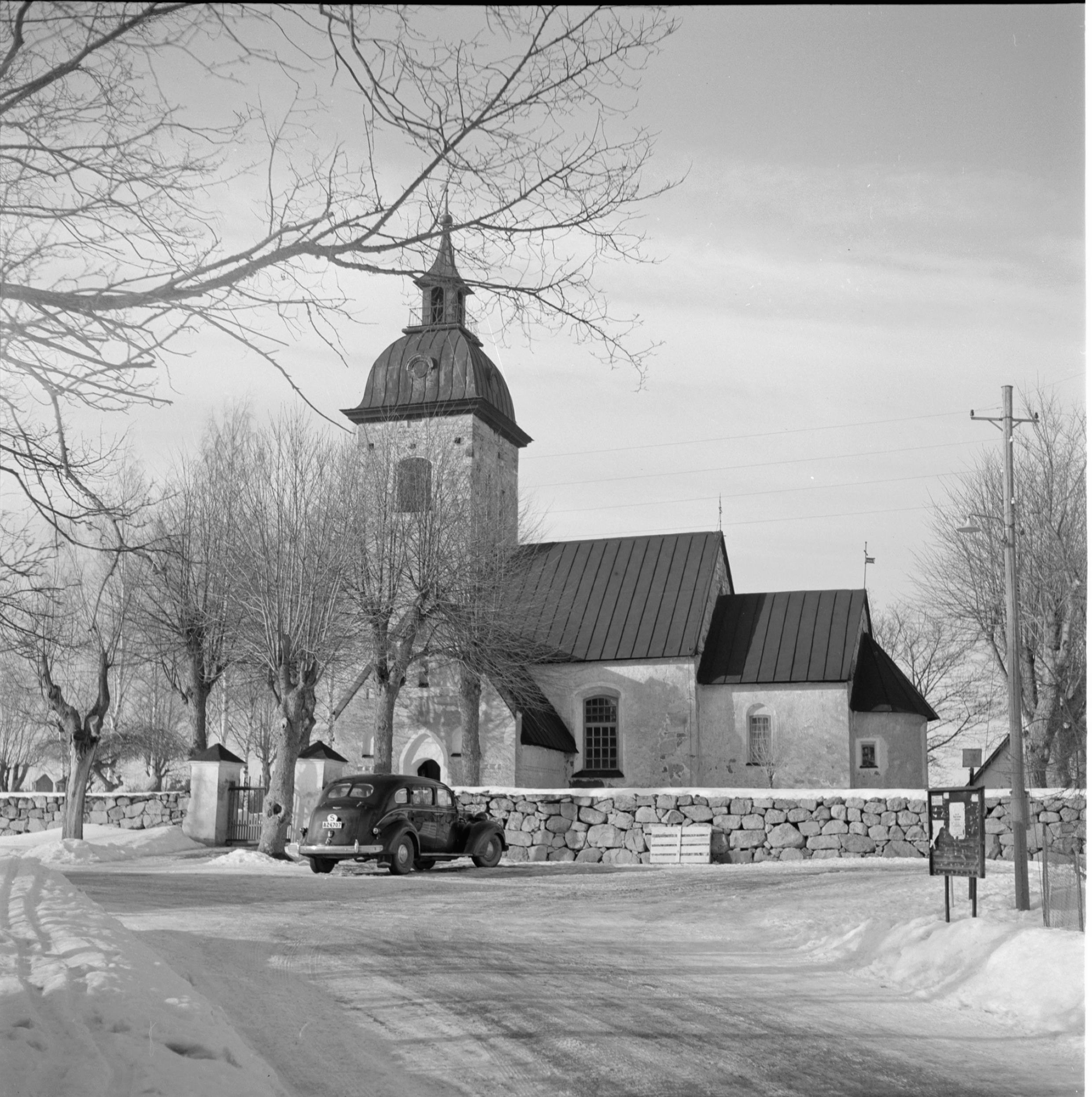 Nils Lagergren, Hilleshögs kyrka